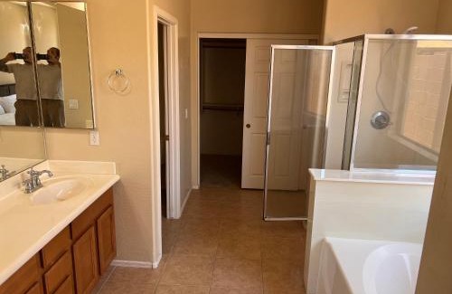 Palm Valley House | Goodyear Cul-De-Sac Master Bedroom
