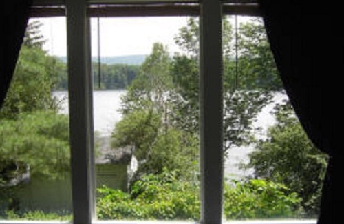 Maryland House | Goodyear Lake - docks and lake toys-kayaks, paddleboat water trampoline