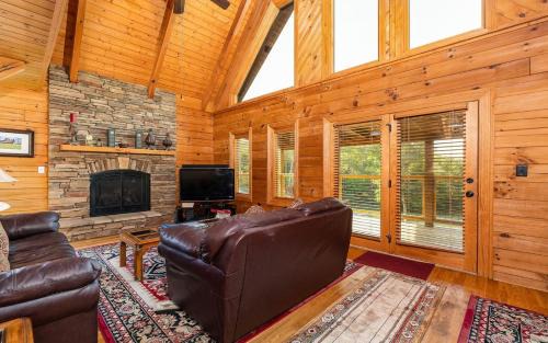 Sevierville Villa | Goodys Lakeside Getaway