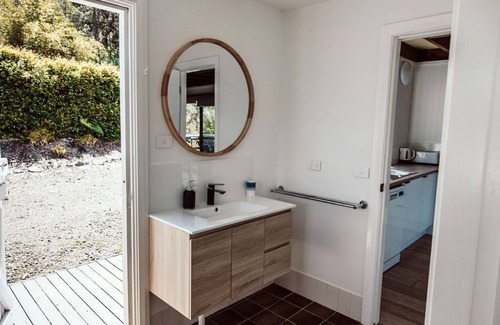 Crescent Head Cottage | Goolawah Retreat is a unique venue, perfect for any celebration.