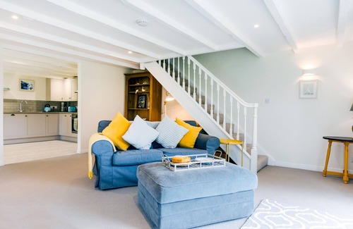Delabole Cottage | GOOSE COTTAGE - WITHIN THE HELLAND BARTON FARM COLLECTION in Delabole