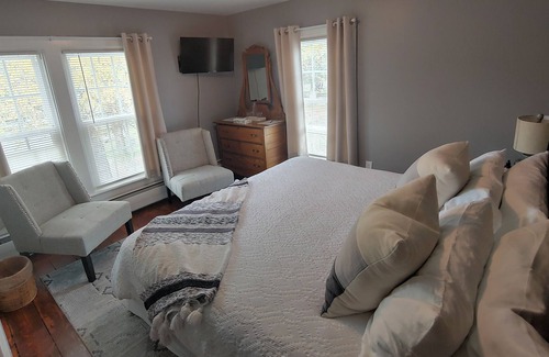 North Creek Bed & Breakfast | Goose Pond Inn Bed & Breakfast