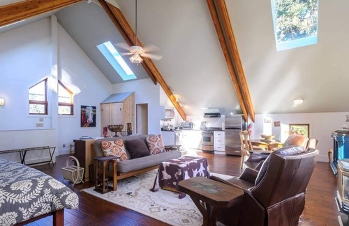 Mount Vernon Other | Gooserosa Bed & Breakfast farm
