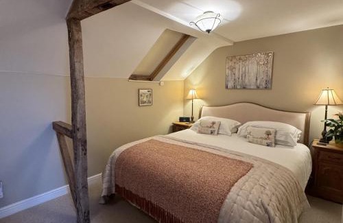 Picklescott House | Gooseyard at Middle Farm and Cottages