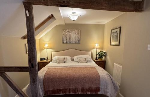 Picklescott House | Gooseyard at Middle Farm and Cottages