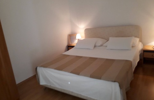 Primosten Apartment | Gordana - Parking - A1