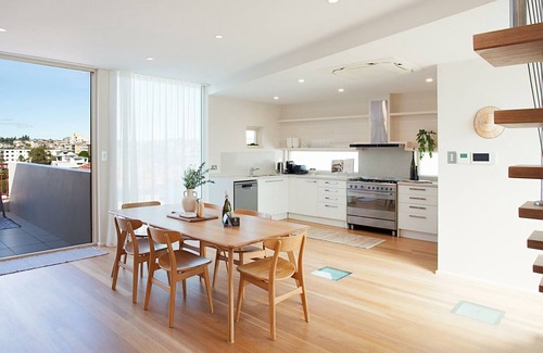 Clovelly House | Gordons Bay Vista ISYD