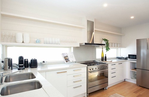 Clovelly House | Gordons Bay Vista ISYD