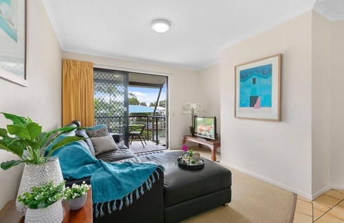 Noosaville Resort | Gorgeous 1 Bed Apartment in Luxurious Noosa Resort