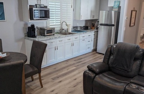 Alpine House | GORGEOUS 1 BED GUEST HOME