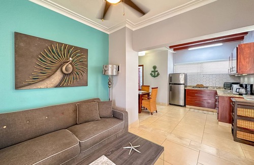 El Cortecito Apartment | Gorgeous 1 BR PH Apartment w Jacuzzi