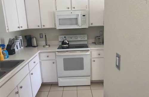 Sun 'N Lake Villa | Gorgeous 2-3 bedroom Sun N Lake Villa with Garage