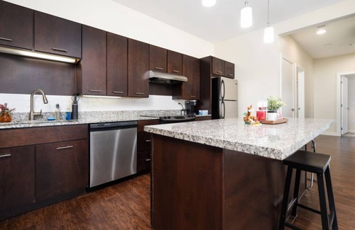 Grandview Heights Apartment | Gorgeous 2 Bed 2 Bath Apartment