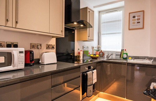 Bristol Old City Apartment | Gorgeous 2 bed apartment in Bristol City Centre