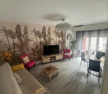 Fabron Apartment | Gorgeous 2 bedrooms holiday apartement