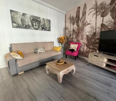 Fabron Apartment | Gorgeous 2 bedrooms holiday apartement