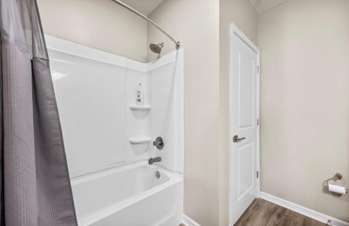 Melbourne Apartment | Gorgeous 2BR 2BA Condo Only 10 Mins to the Beach