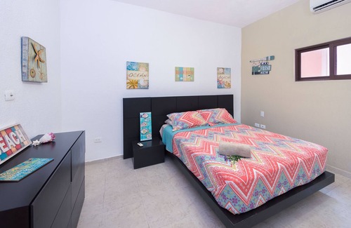 Puerto Aventuras Condo | Gorgeous 3 Bdrm Lagoon Condo Pool Wifi Kayak paddle boards Golf Cart Available