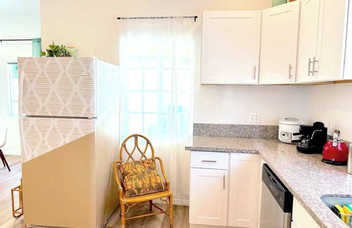 Atwater Village Cottage | Gorgeous 3bd/3bth cottage & patio