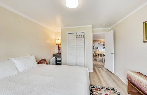 Parkside House | Gorgeous 4br/2ba home near Ocean Beach