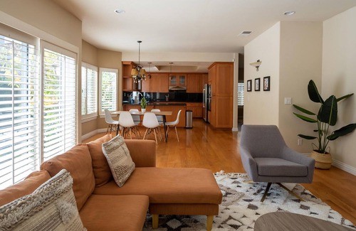 Carmine - Parkmont House | Gorgeous 4BR House in San Jose