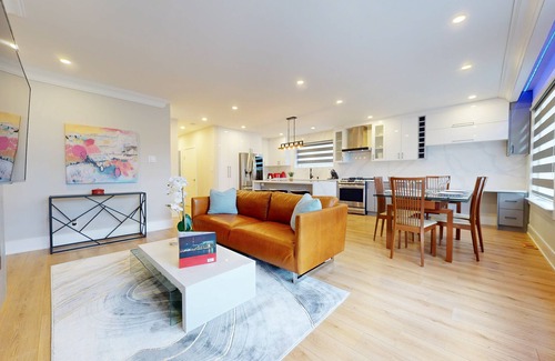 North York House | Gorgeous 5 Bedroom Home in North York