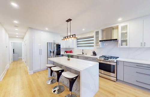 North York House | Gorgeous 5 Bedroom Home in North York