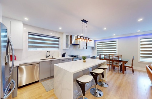 North York House | Gorgeous 5 Bedroom Home in North York