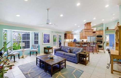 Gumbo Limbo House | Gorgeous 5 Bedroom Home with Heated Pool and Spa
