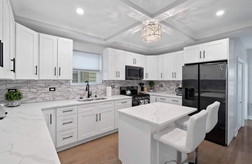 Cragin House | Gorgeous 7BD Home