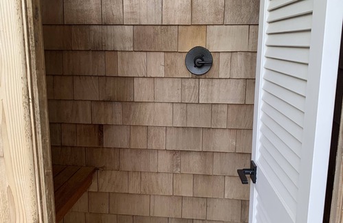 Amagansett North House | Gorgeous Amagansett Private Luxurious Renovated Suite