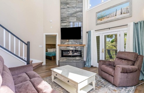 Arcadian Shores Apartment | Gorgeous and spacious 4 bedroom villa - 8D Windermere by the Sea villa