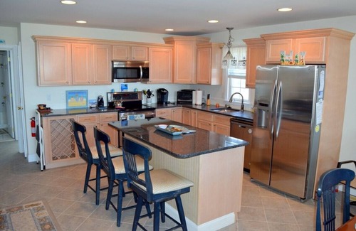 Sea Isle City House | Gorgeous and with Fabulous Views! Heart of Sea Isle!