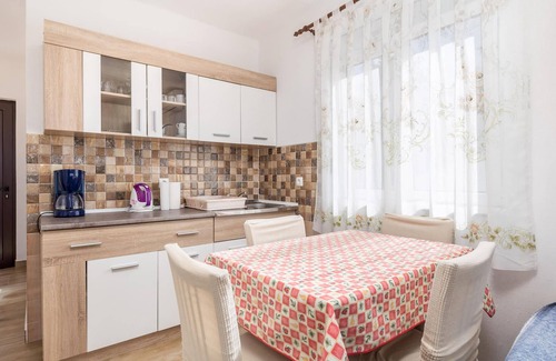 Baric Draga Apartment | Gorgeous apartment in Lukovo Sugarje