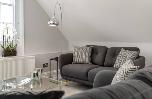 Winchester Apartment | Gorgeous Apartment in the heart of Winchester