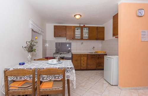 Rakalj Apartment | Gorgeous apartment in Selo Rakalj