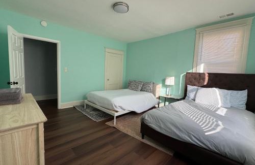 Anacostia Apartment | Gorgeous Apartment in DC with 4Bedrooms-6Beds
