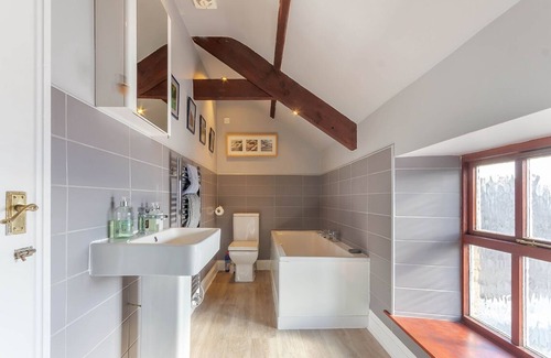 South Charlton House | Gorgeous barn conversion Northumberland coast - close to Embleton and Alnwick.