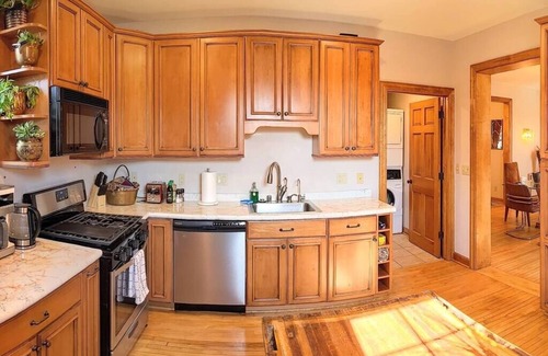 Bay View House | Gorgeous Bayview 2Story Loft w/Upper Deck/Firebowl
