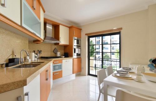 Lombos Apartment | Gorgeous Beach Apartment - Checkinhome
