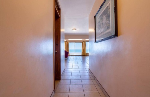 Villas de Las Palmas House | Gorgeous beach front condo