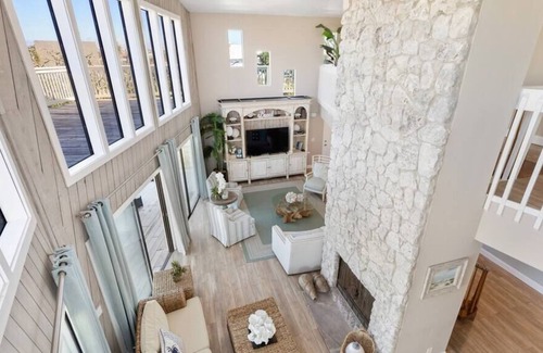 Marineland Acres House | Gorgeous beach style home minutes from beach!
