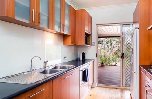 West Beach House | Gorgeous Beachside Bungalow in West Beach (Pet Friendly!)
