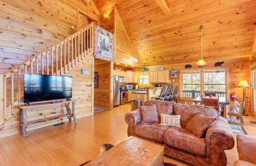 Blue Ridge House | Gorgeous Blue Ridge Mountain Retreat Deck and View!