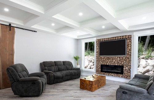 South Bruce Peninsula Cabin | Gorgeous Cliffside Retreat, Mallory Beach