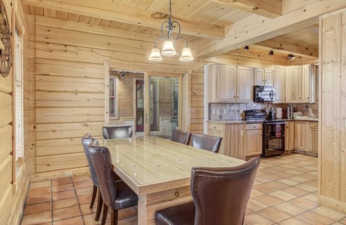 Payson Cabin | Gorgeous Cabin w/direct trail access for hiking & off roading!