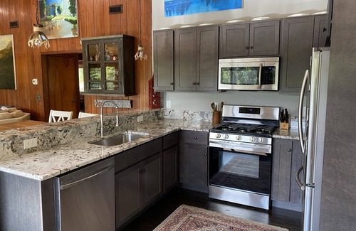 New Fairfield House | Gorgeous Candlewood Isle Lake View Home