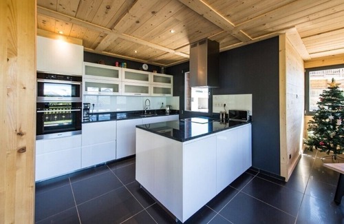 La Toussuire Ski Chalet | Gorgeous chalet up to 14 guests with swimming-pool