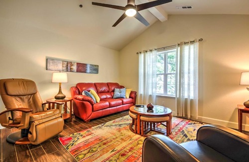 Branson Apartment | Gorgeous Condo with Resort Pool Near Branson Strip!