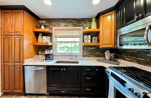 Hoover House | Gorgeous & Conveniently Located Townhome - Hoover/Vestavia - UAB - Met
